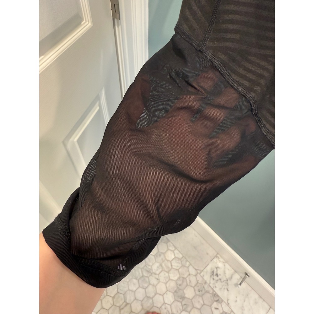 Old Navy Active Go-Dry Womens XL Black Geometric Stripe Mesh Panel Leggings - Picture 5 of 5